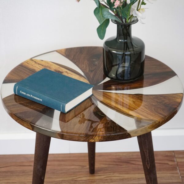 Vergilia Round Walnut Resin Coffee Table – Clear Epoxy Finish - Image 13