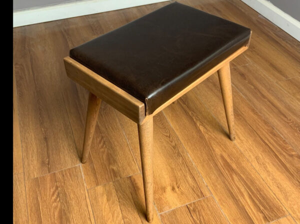 Vergilia Leather Upholstered Piano Stool – Walnut Wood Bench - Image 9